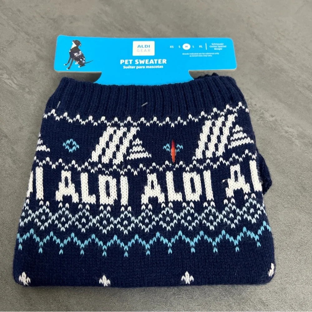 ALDI Gear Christmas Holiday Winter 2023 Pom Beanie‎ & Matching Med Dog Sweater